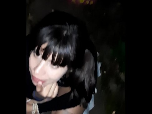 ❤️ Küçədə konfet qarşılığında penis şişib ❤️❌ Porn video bizdə