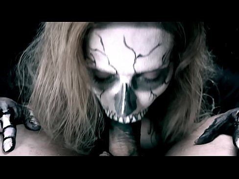 ❤️ Demon qız qara ağzı ilə xoruz əmmək və cum udmaq. ❤️❌ Porn video bizdə